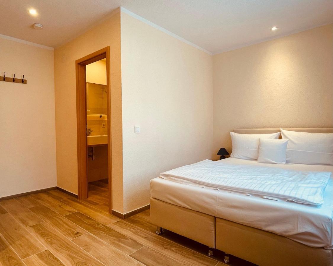 Hotel Andrea Crailsheim Kültér fotó