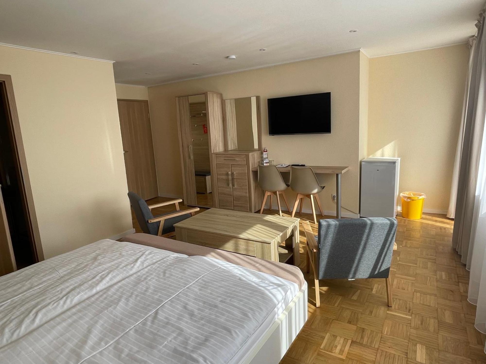 Hotel Andrea Crailsheim Kültér fotó