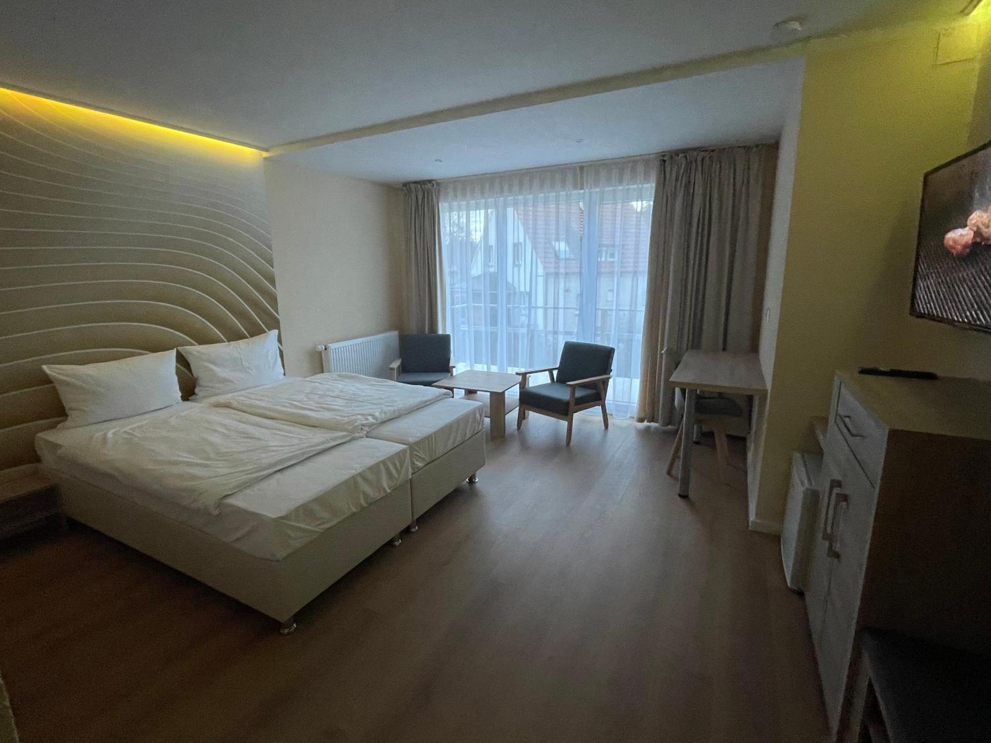 Hotel Andrea Crailsheim Kültér fotó